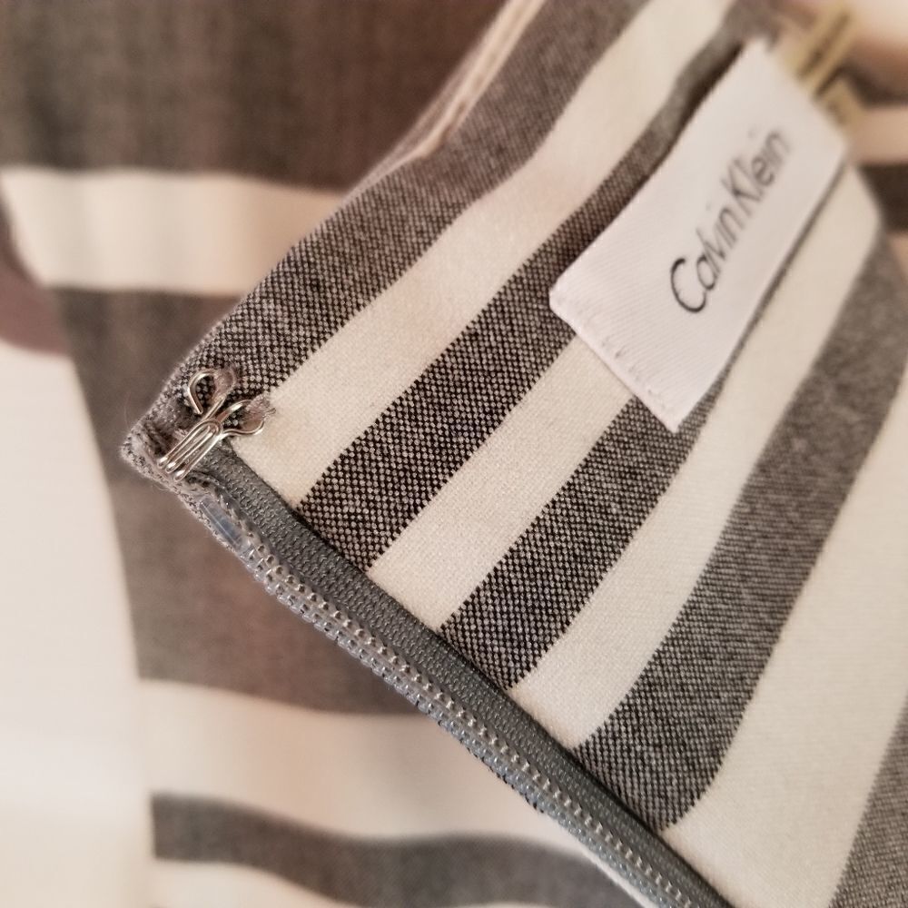 Calvin Klein Gray Off-White Striped Sleeveless Dress Size 2 NWT - Picture 14 of 15